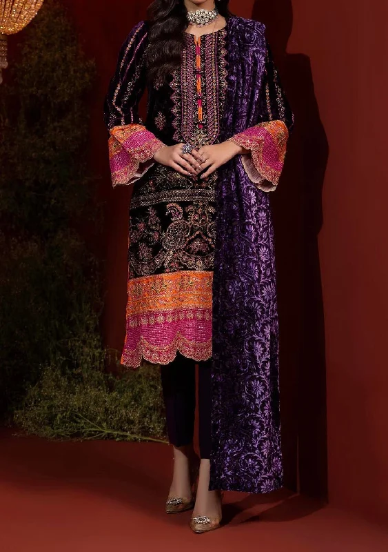 Adan's Libas Plachi Pakistani Velvet Dress