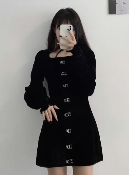 Black Gothic Women Vintage Long Sleeve Mini Dresses Fashionable Mini Dress with Slits