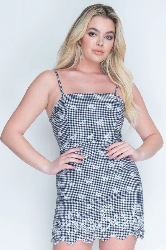 Spaghetti Strap Embroidery Details Plaid Mini Dress* (290868) Classic Floral Print Mini Dress Spaghetti Strap Embroidery Details Plaid Mini Dress* (290868) Classic Floral Print Mini Dress