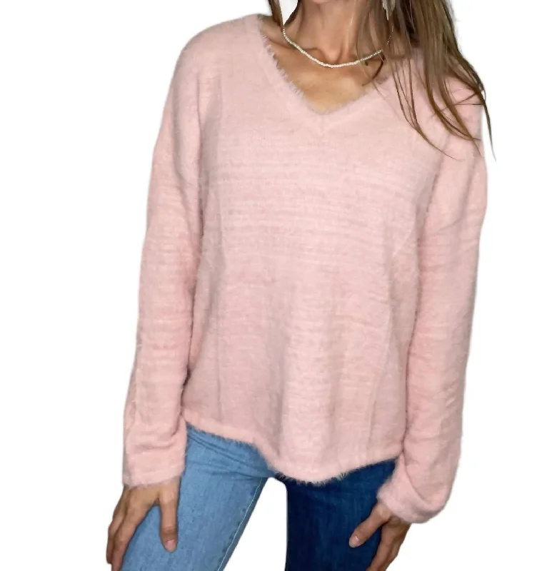 Carly Mohair V Neck Sweater In Soft Pink Houndstooth Herringbone Solid