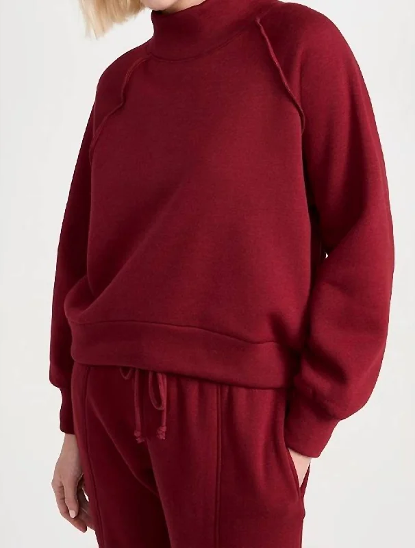 Rhodes Fleece Pullover Sweater In Red Bright Pastel Dark